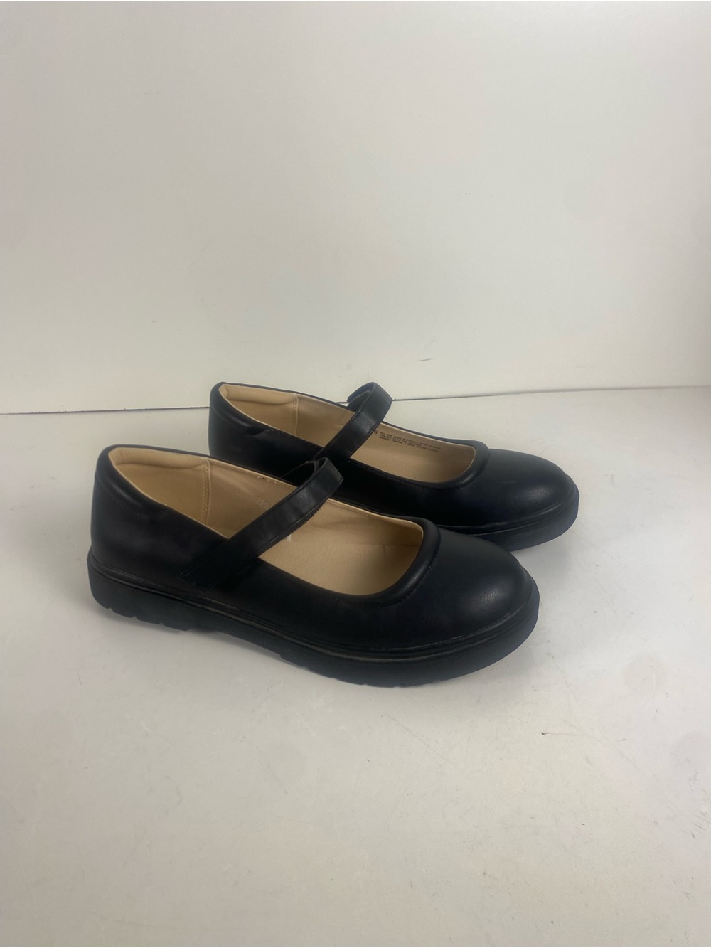 Place Black Mary Jane’s Size 6